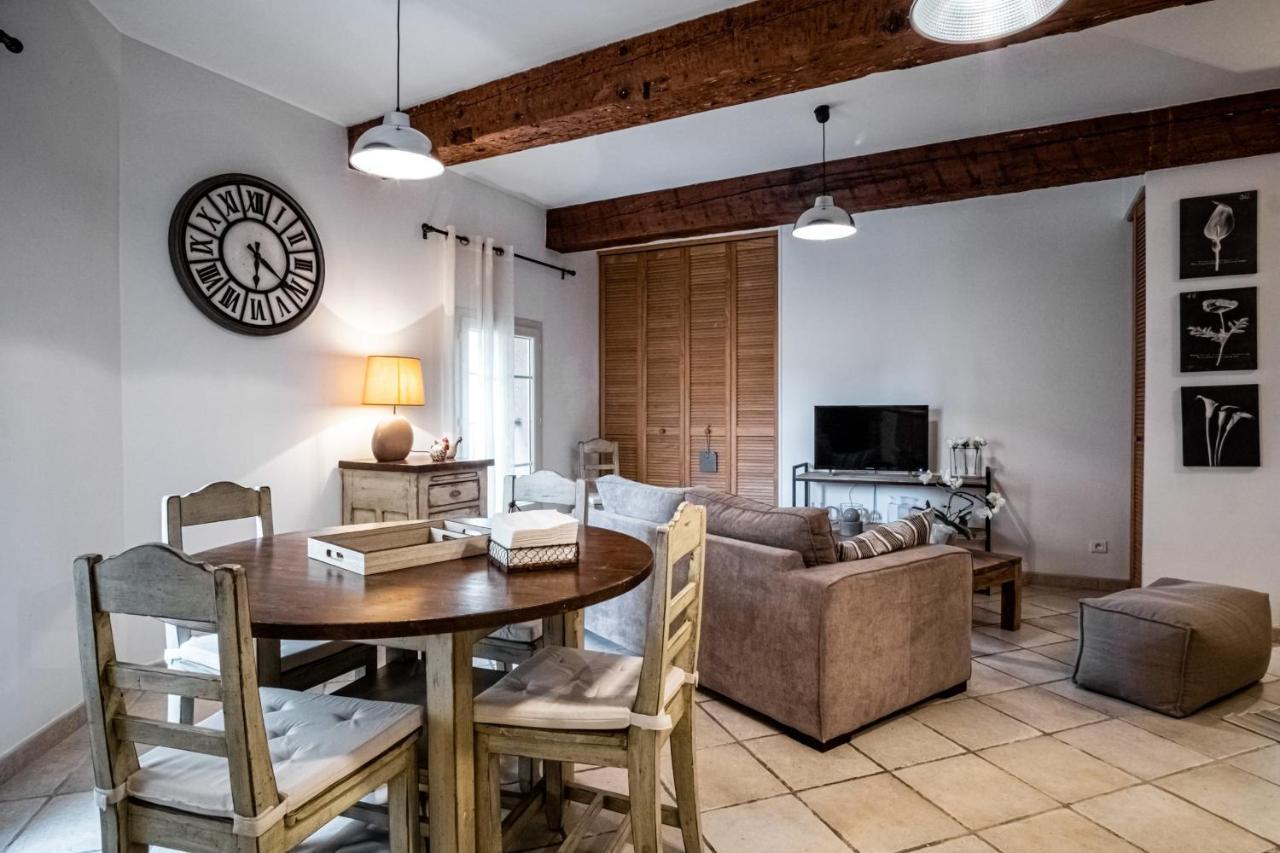 Appartement Au Coeur De L'Isle Sur La Sorgue Екстериор снимка
